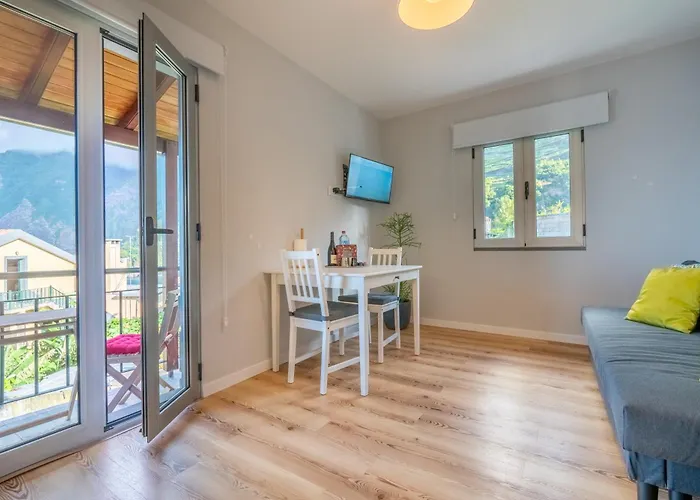 Appartamento Casas Hortas, Vista Serra E Mar *